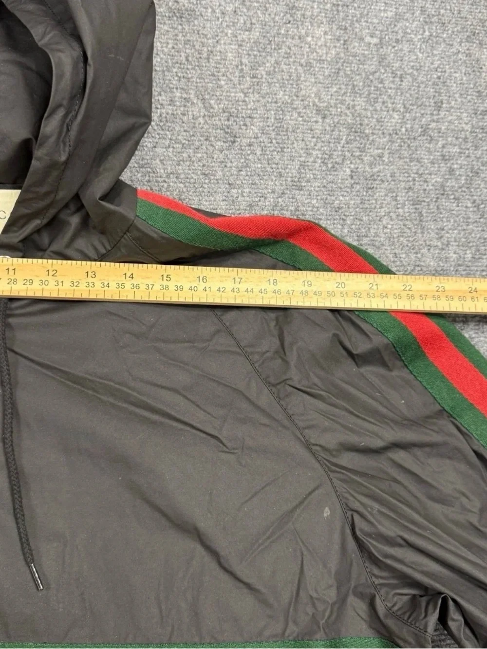 Gucci pre owned